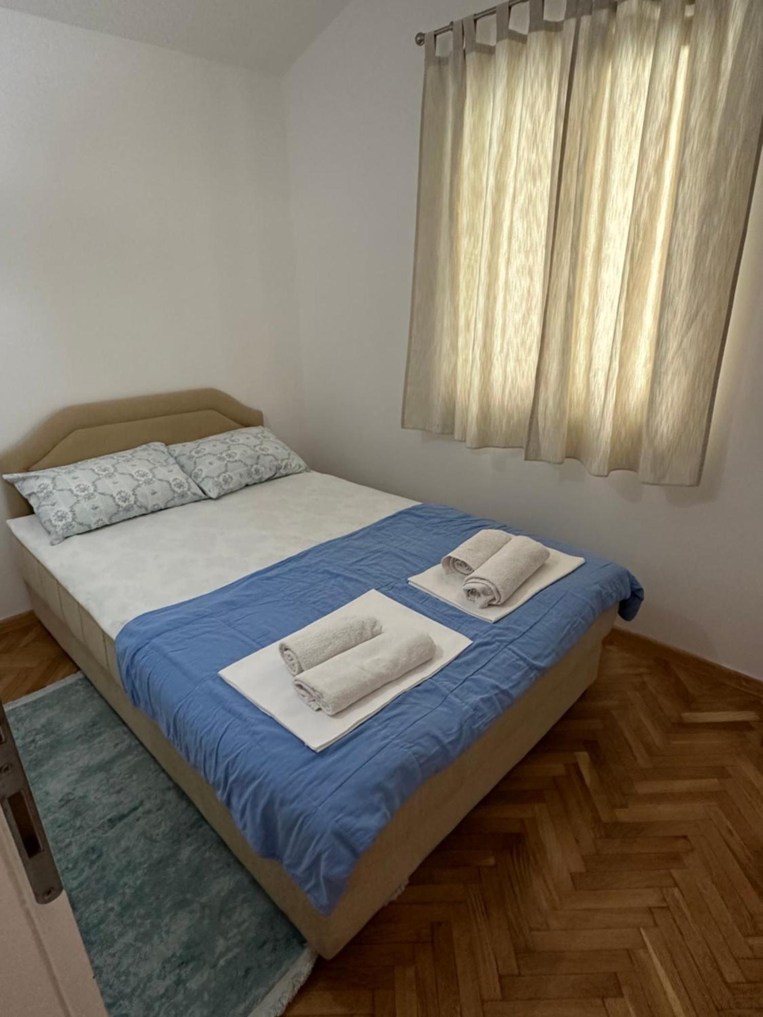 Apartmani Jedro Rafailovici Exterior foto